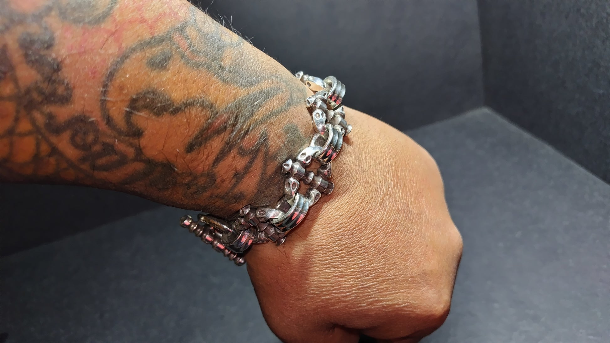 Grip-Link Lock