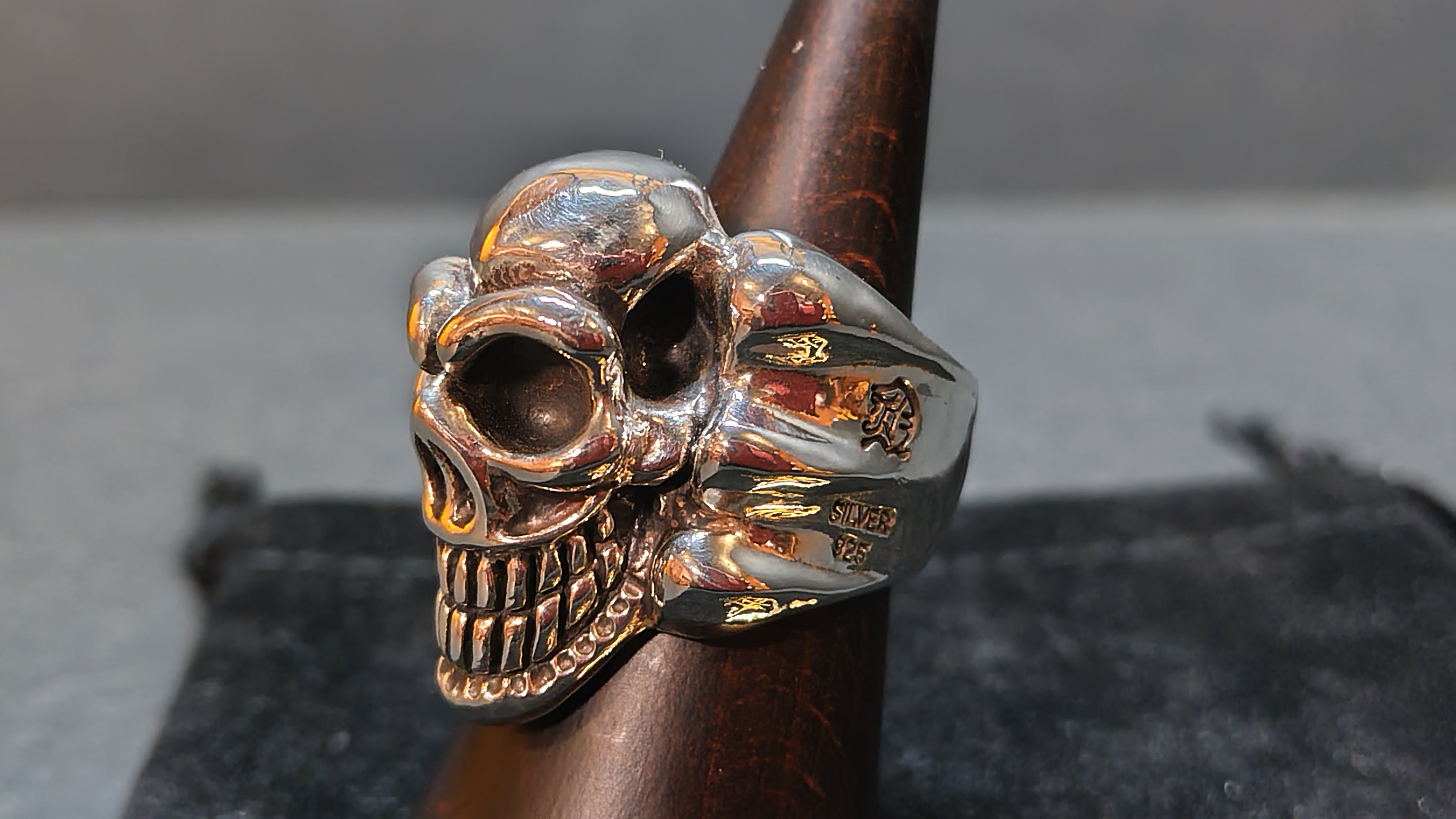 Cheeky Skull