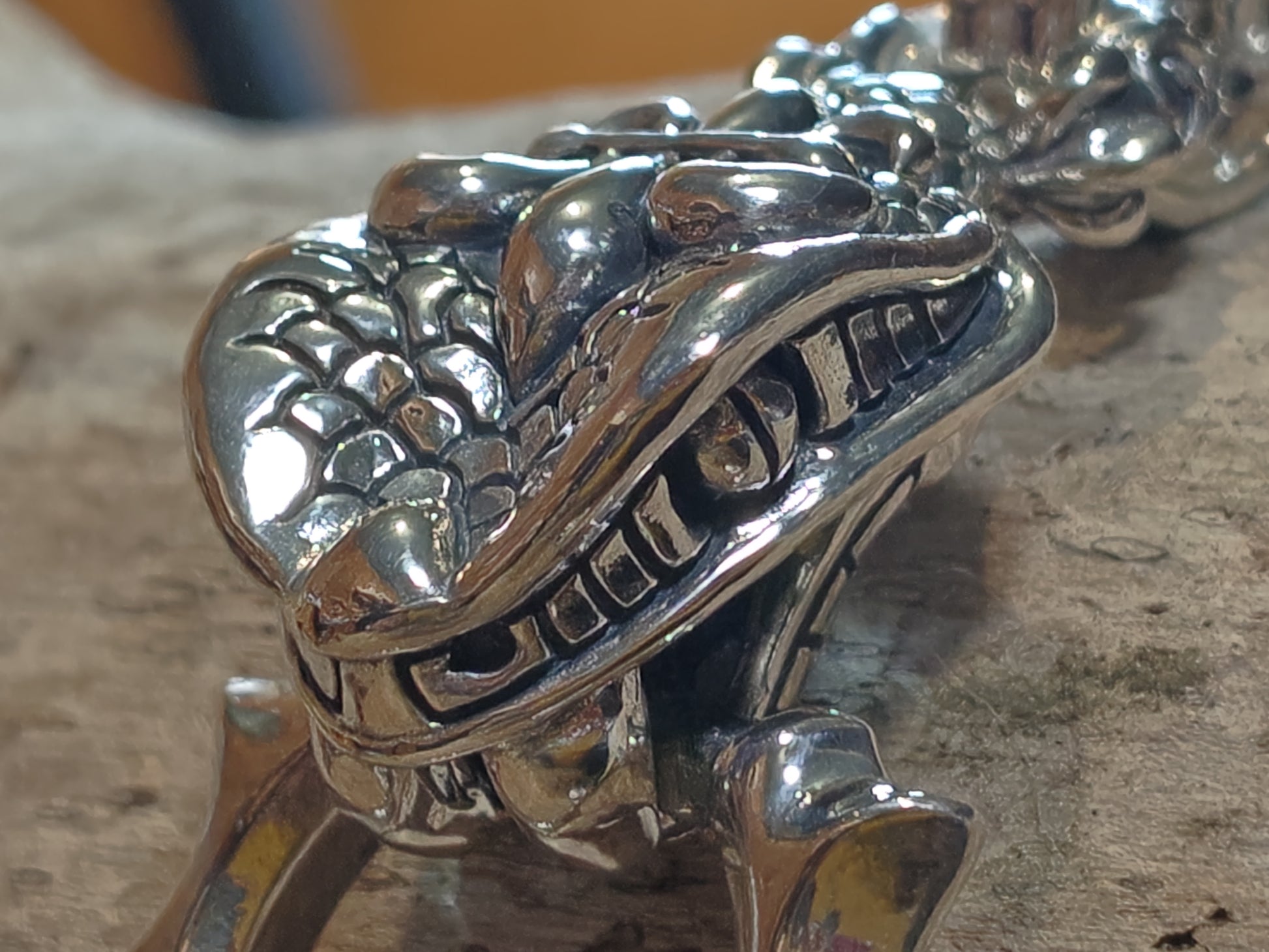 FORTUNE KNOCKER-Fleur Viper