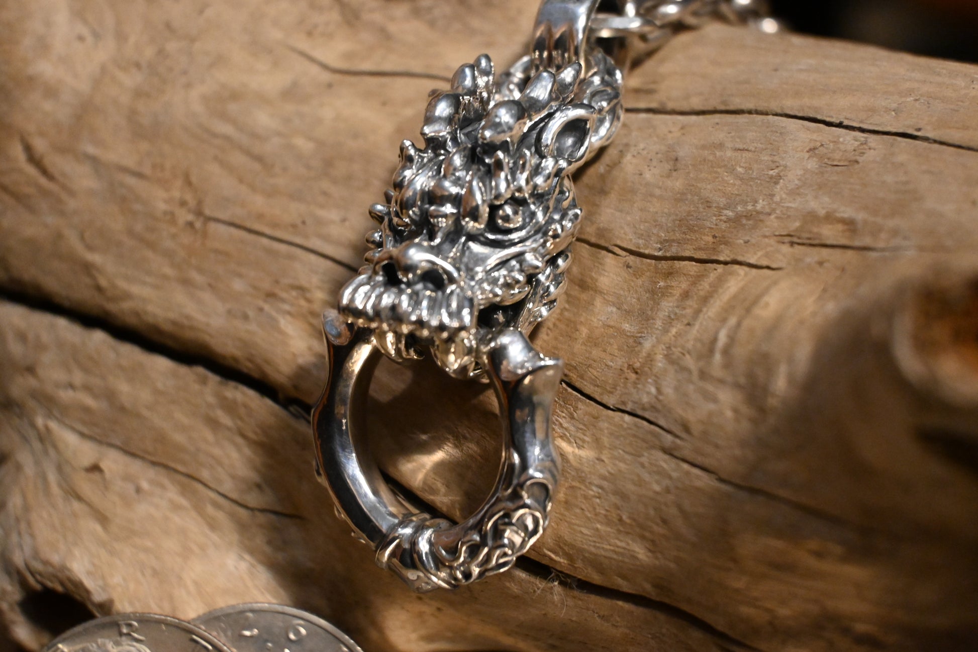 FORTUNE KNOCKER-The Dragon