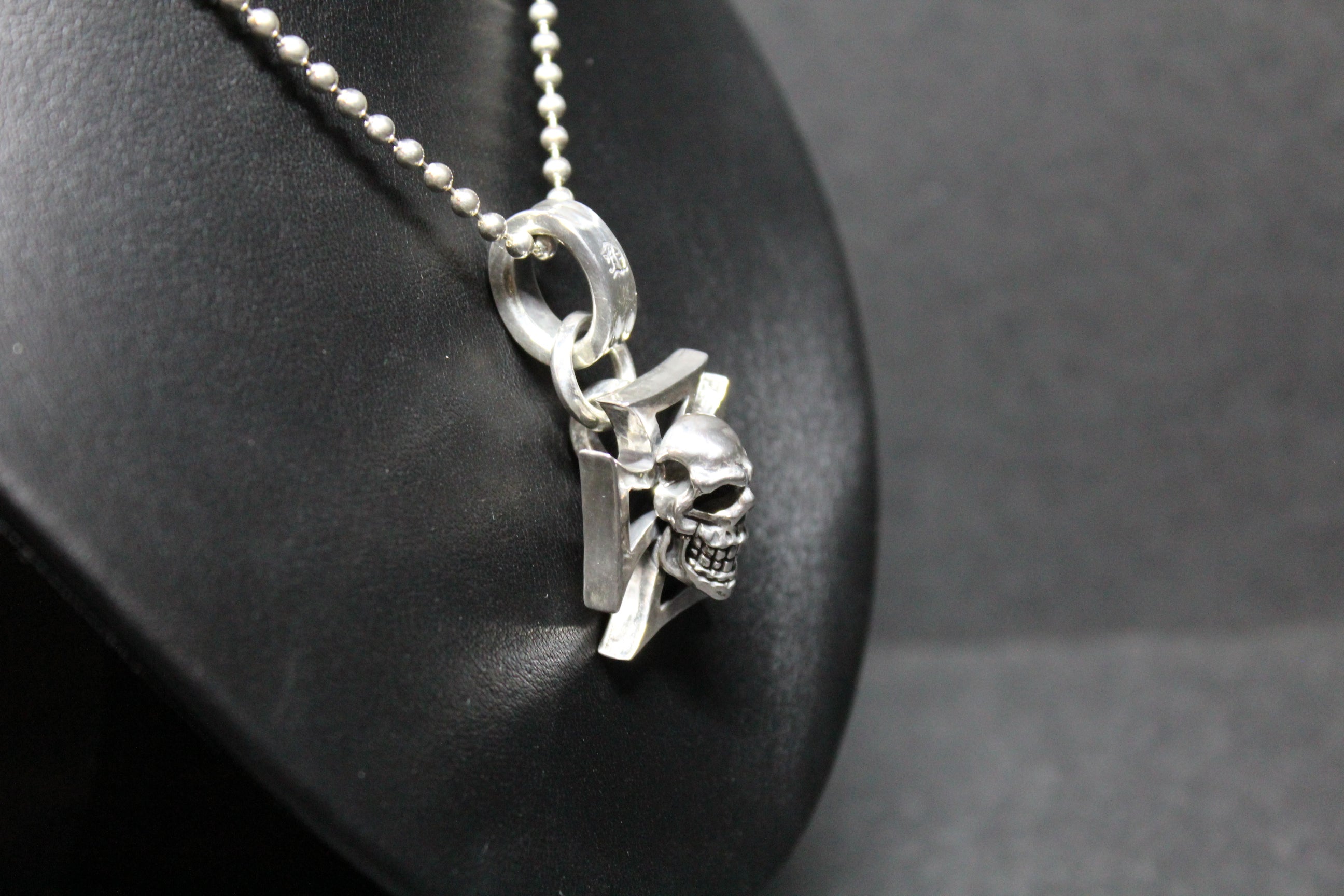 Coat of Arms : Iron Standard (All Sterling Silver)