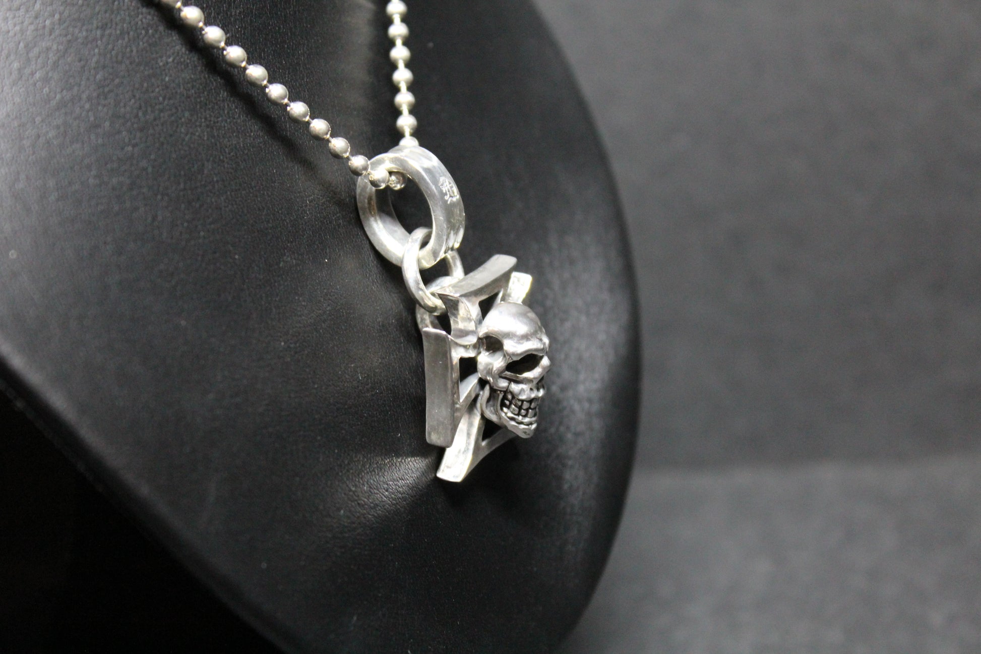 Coat of Arms : Iron Standard (All Sterling Silver)