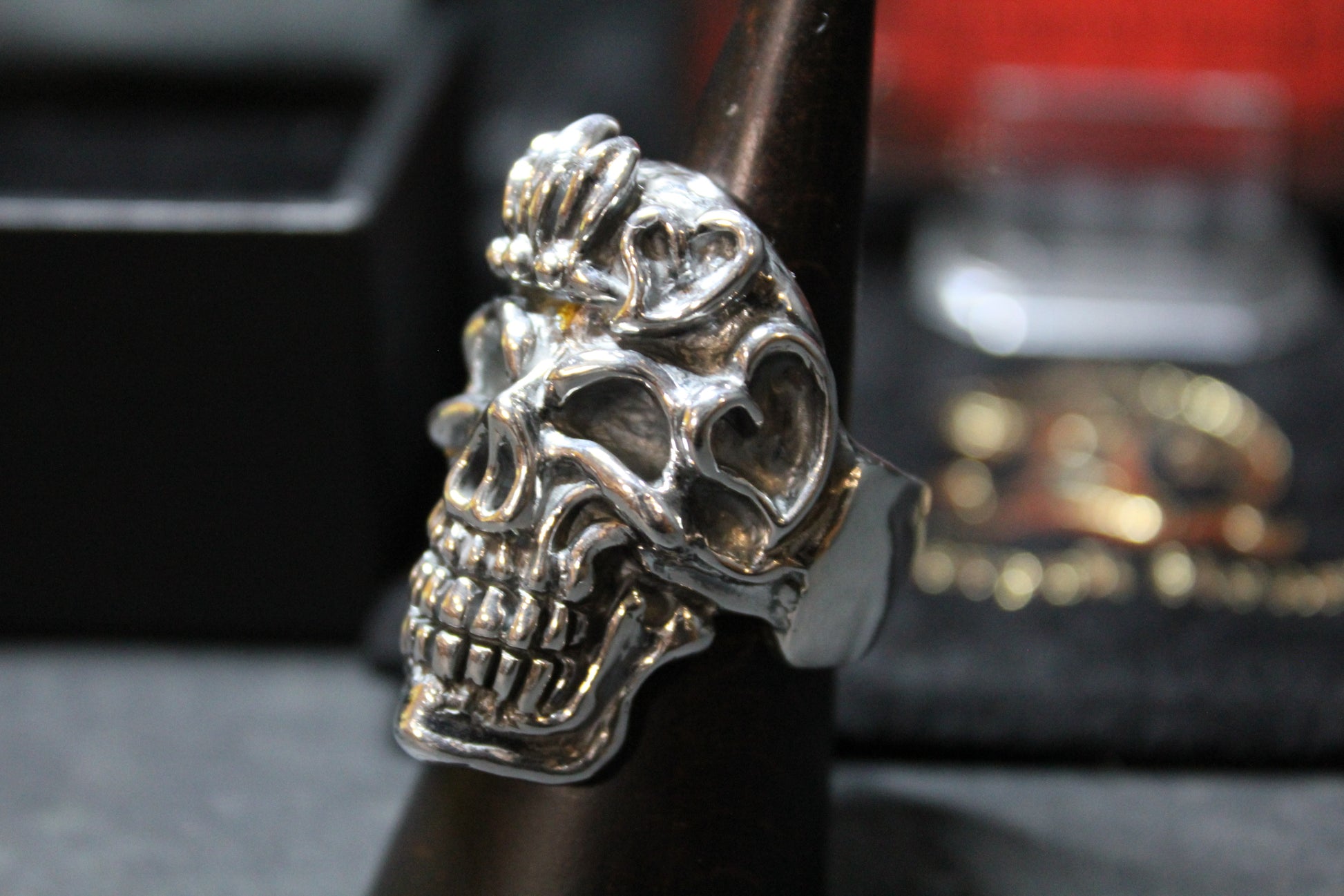 Queen of Hearts Skull (Judith)