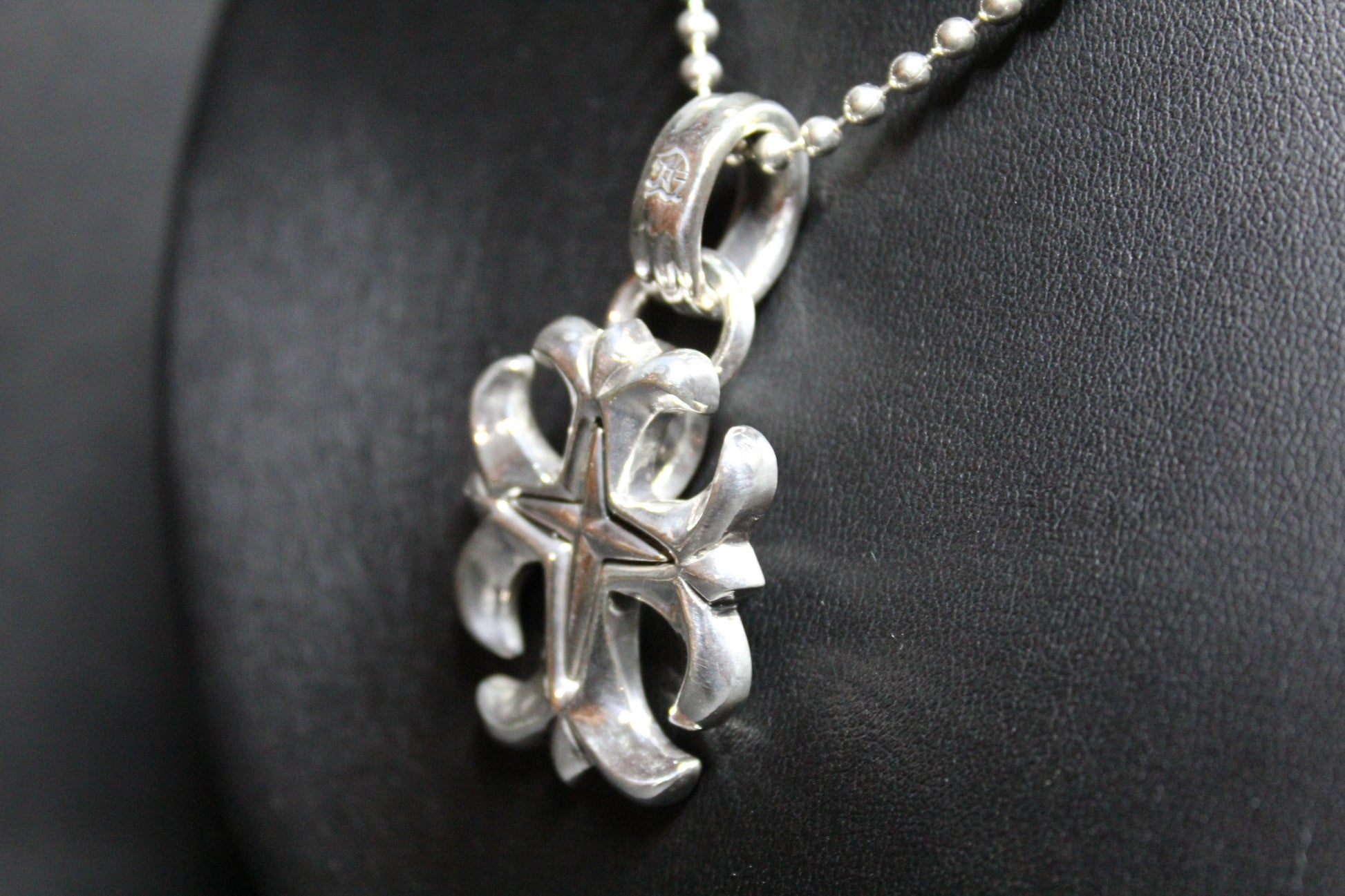 Coat of Arms : Omen Cross (All Sterling Silver)