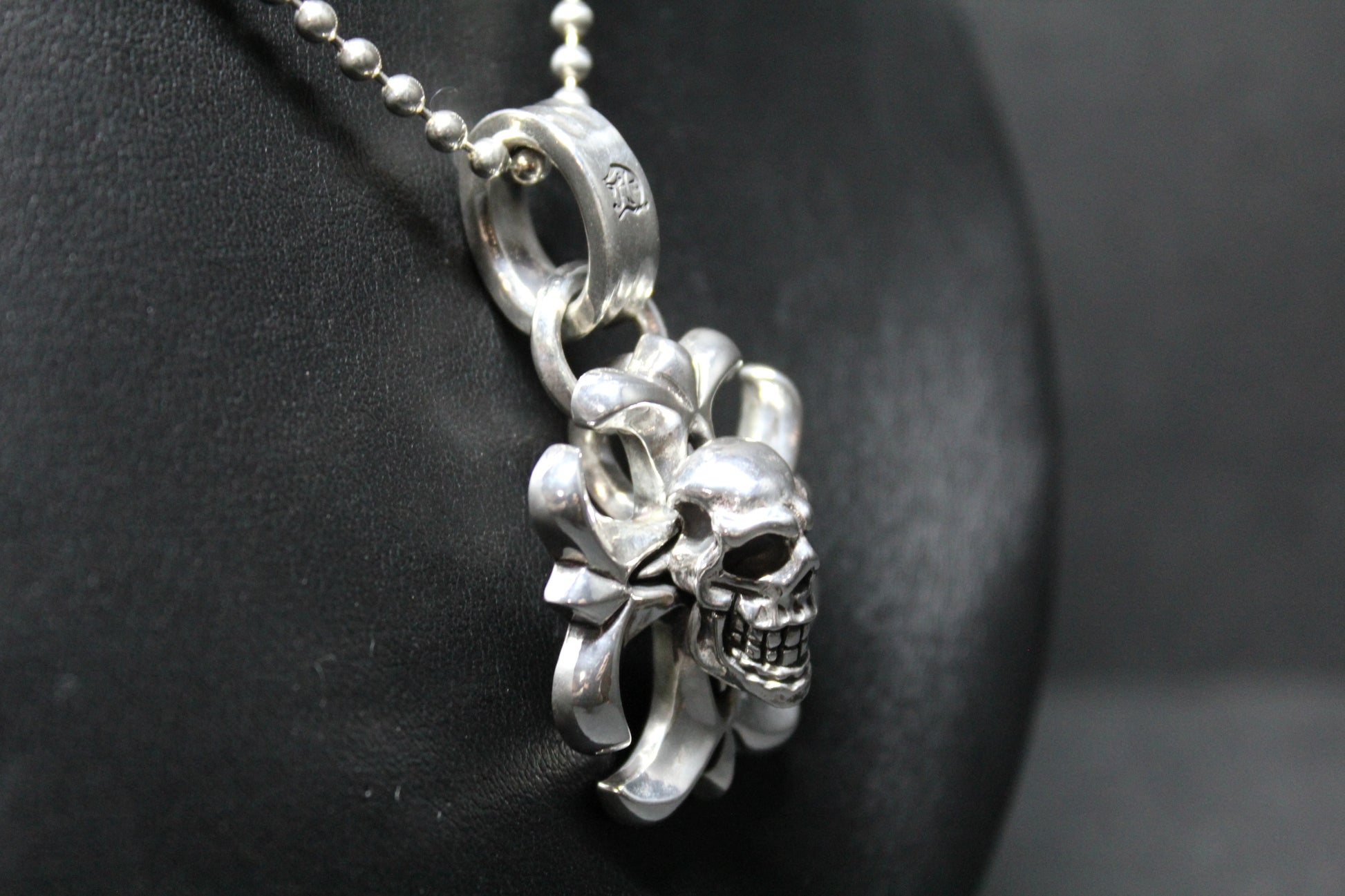 Coat of Arms : Omen Banner (All Sterling Silver)