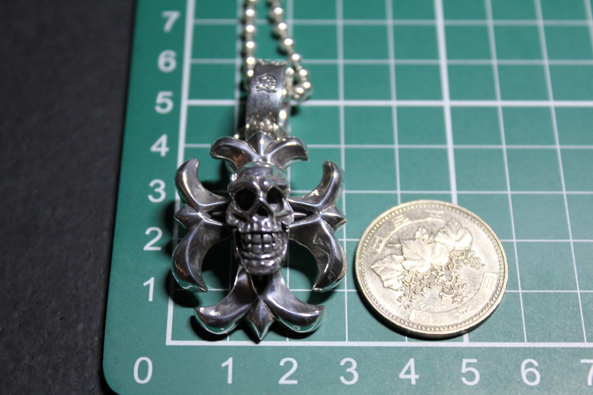 Coat of Arms : Omen Banner (All Sterling Silver)