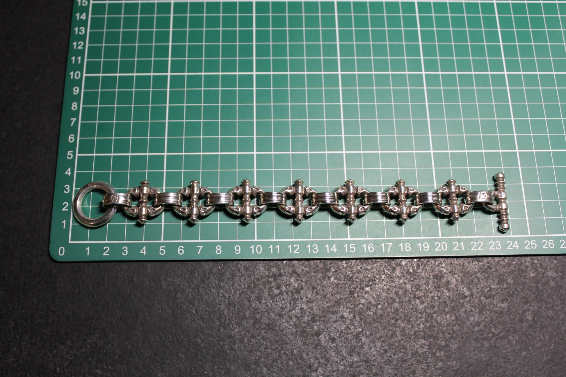 Grip-Link Lock