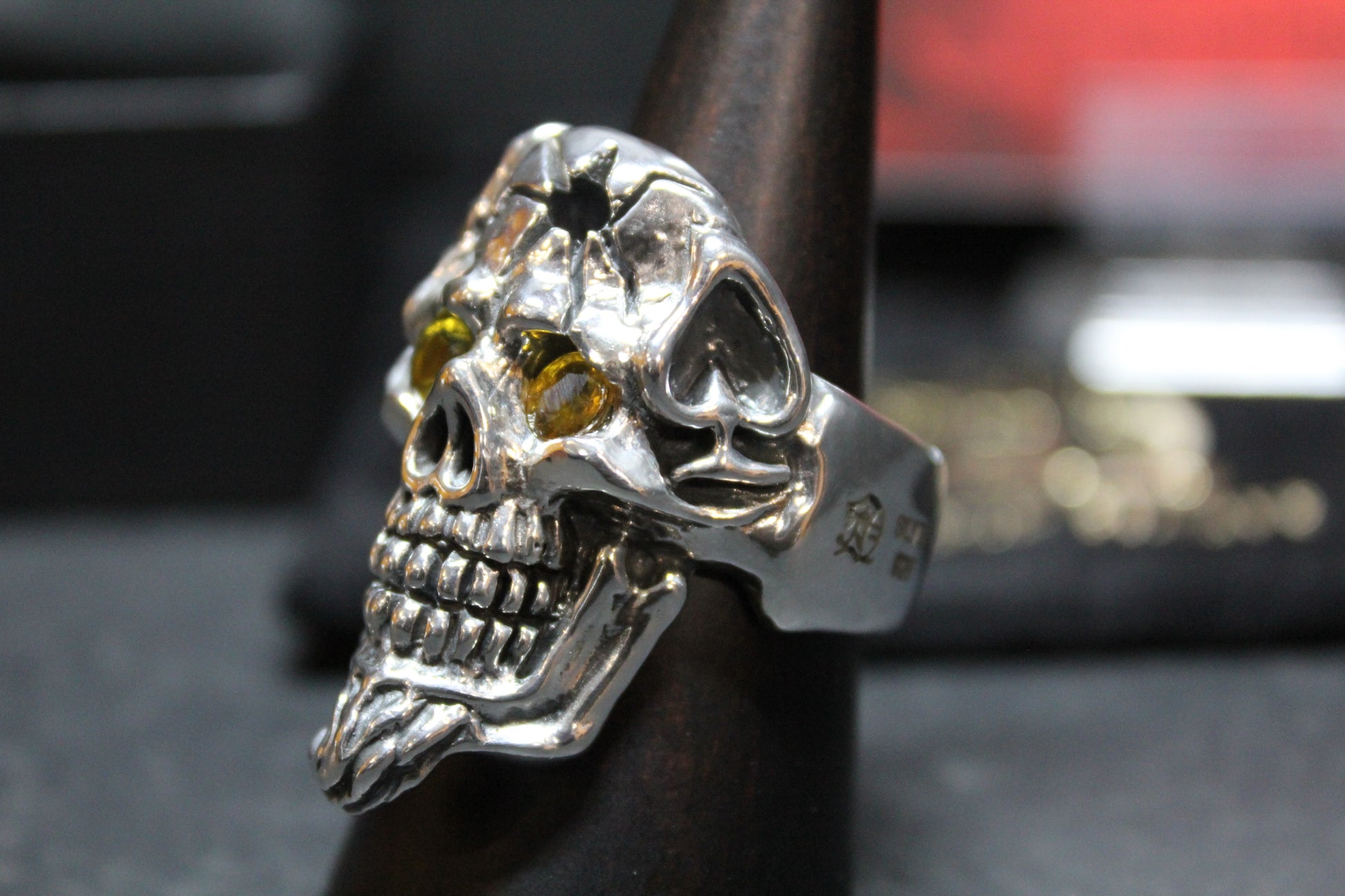 Ace of Spades Skull (Cain, With Yellow Sapphire Eyes)