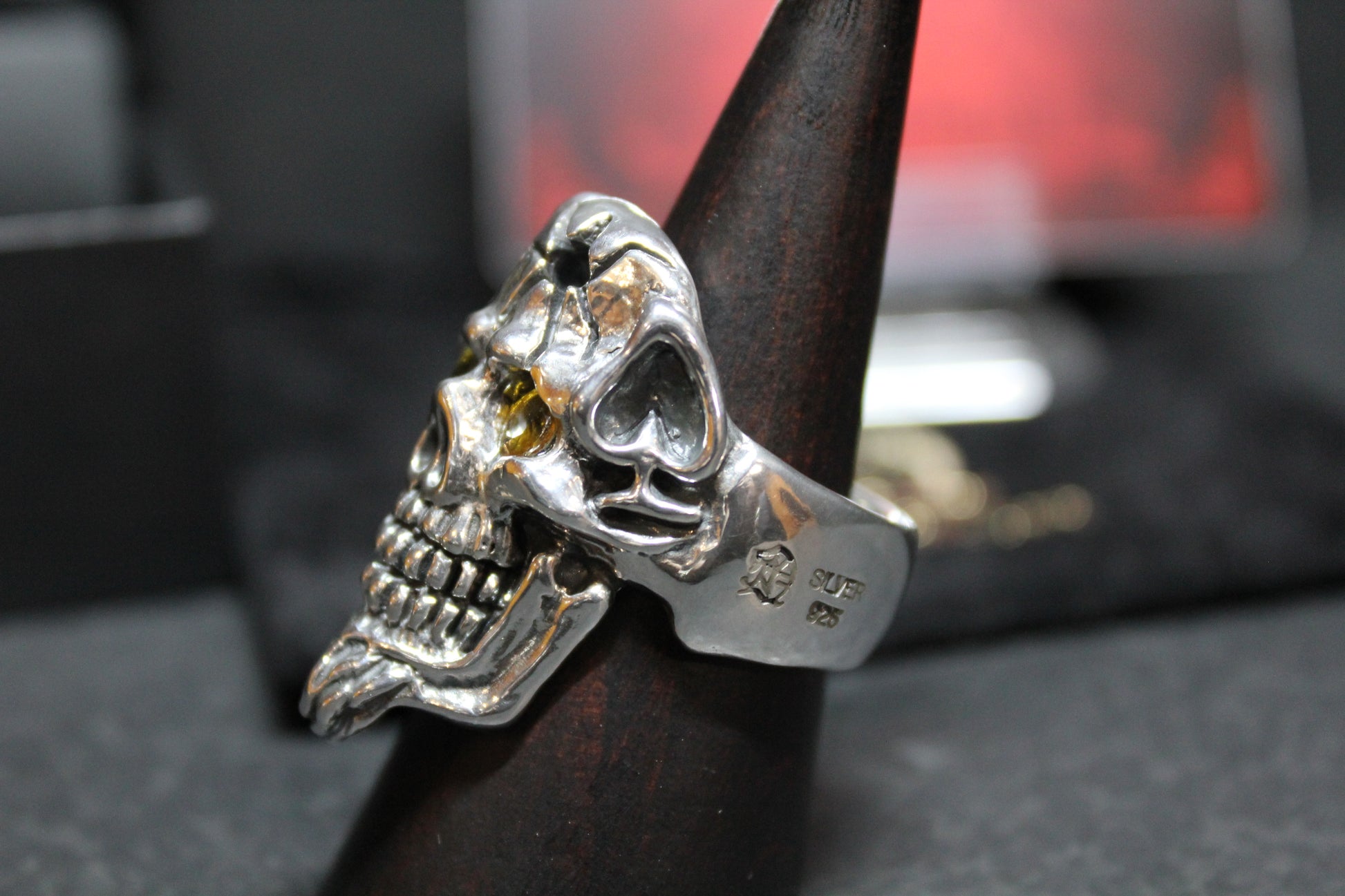 Ace of Spades Skull (Cain, With Yellow Sapphire Eyes)