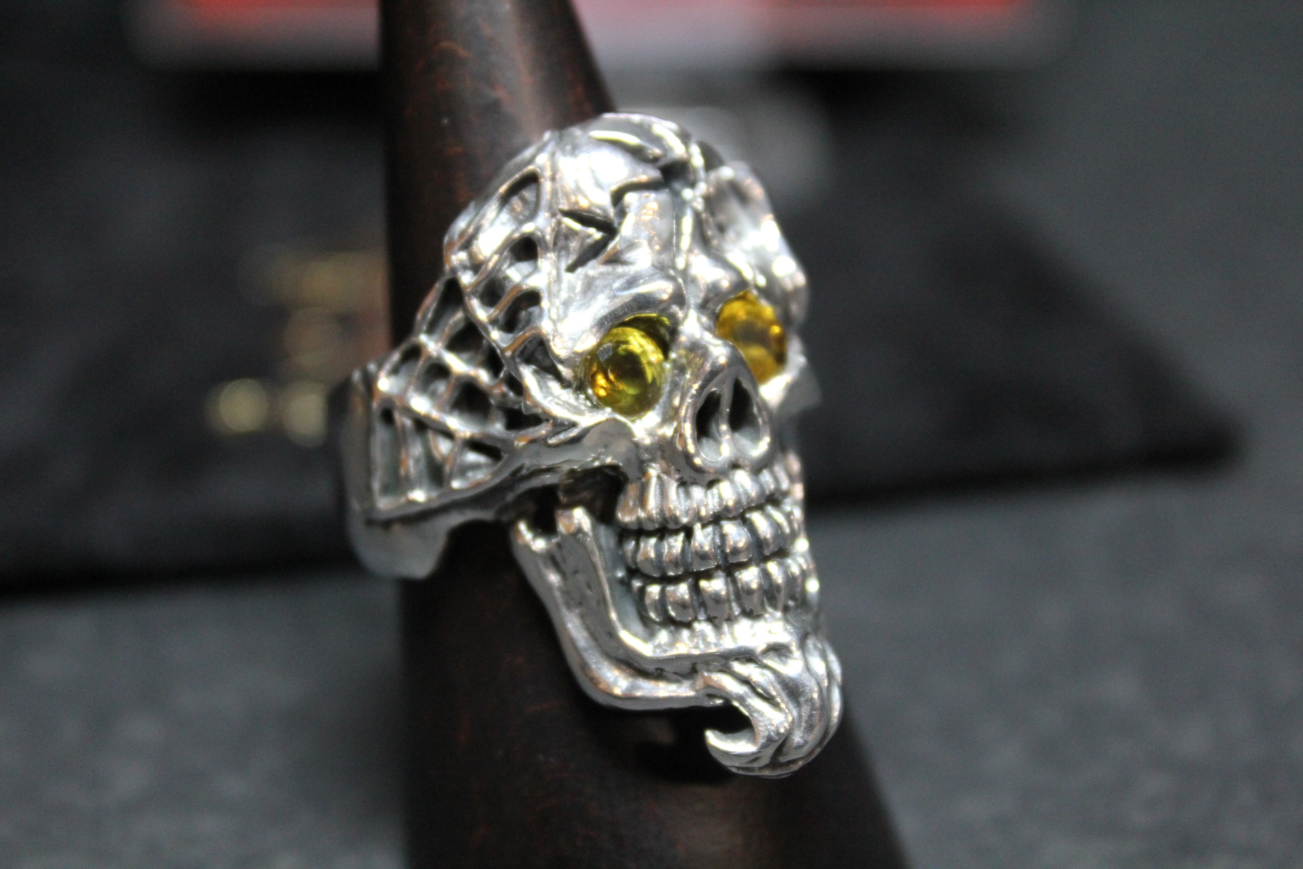 Ace of Spades Skull (Cain, With Yellow Sapphire Eyes)