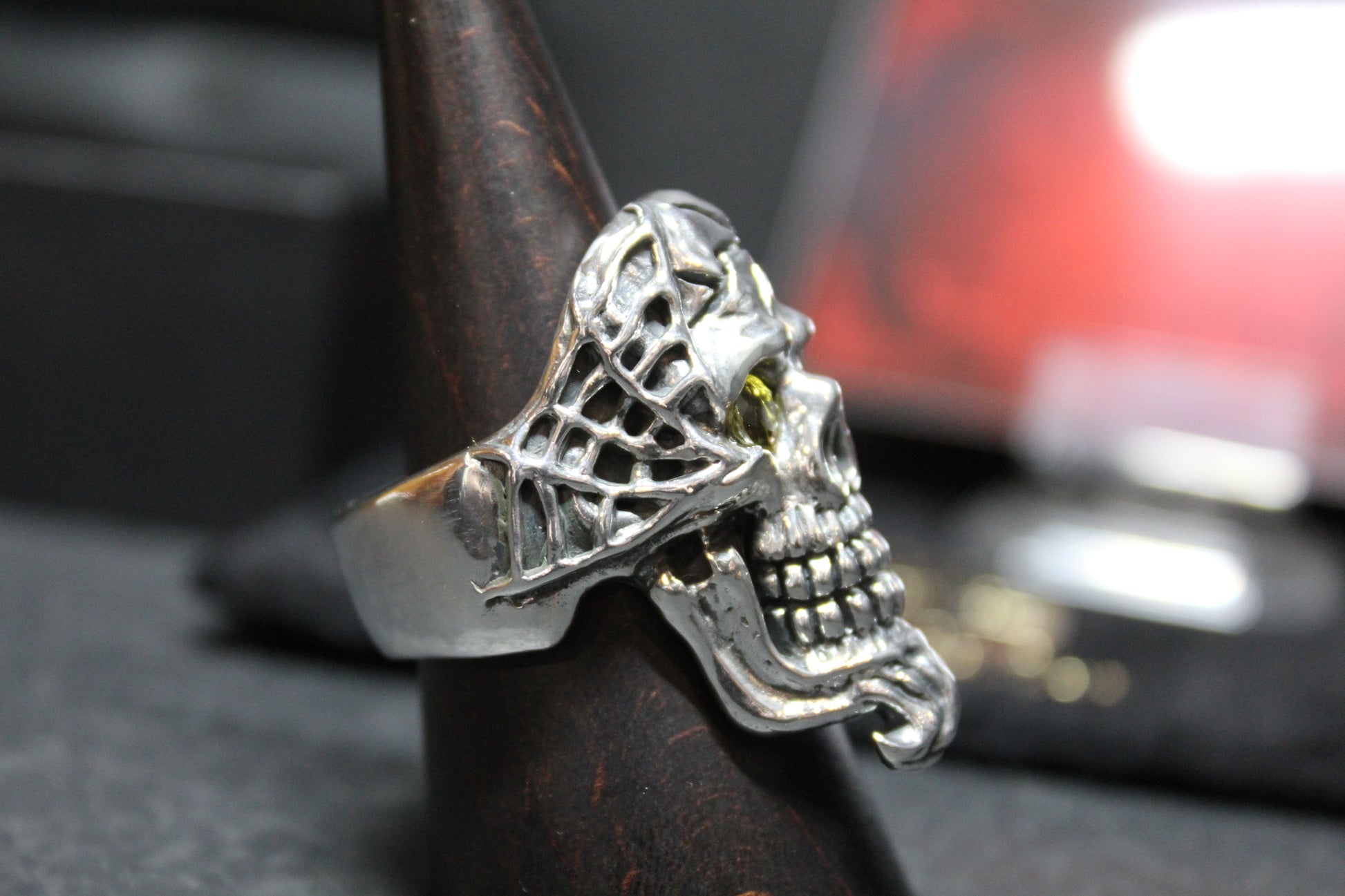 Ace of Spades Skull (Cain, With Yellow Sapphire Eyes)