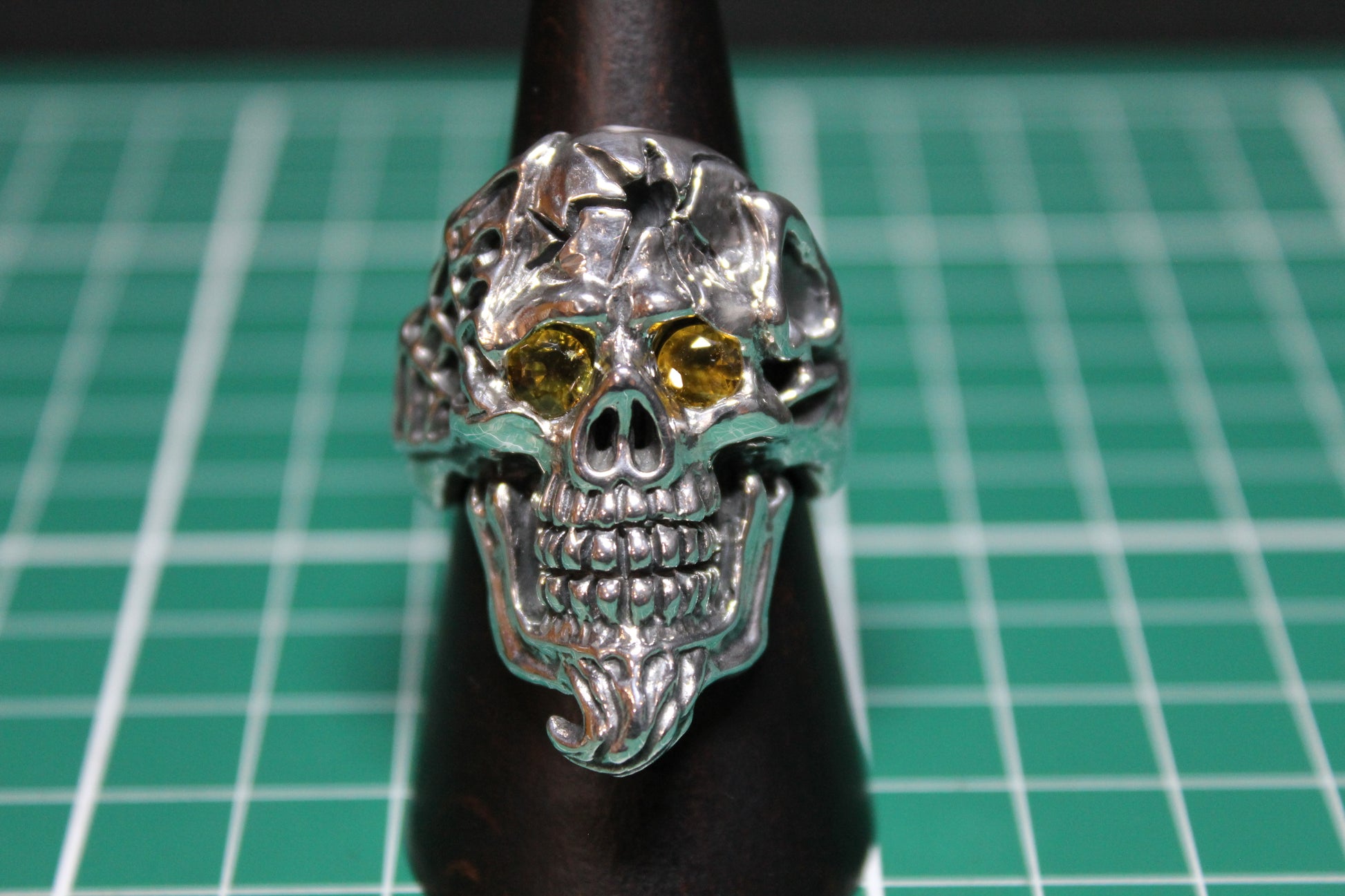 Ace of Spades Skull (Cain, With Yellow Sapphire Eyes)