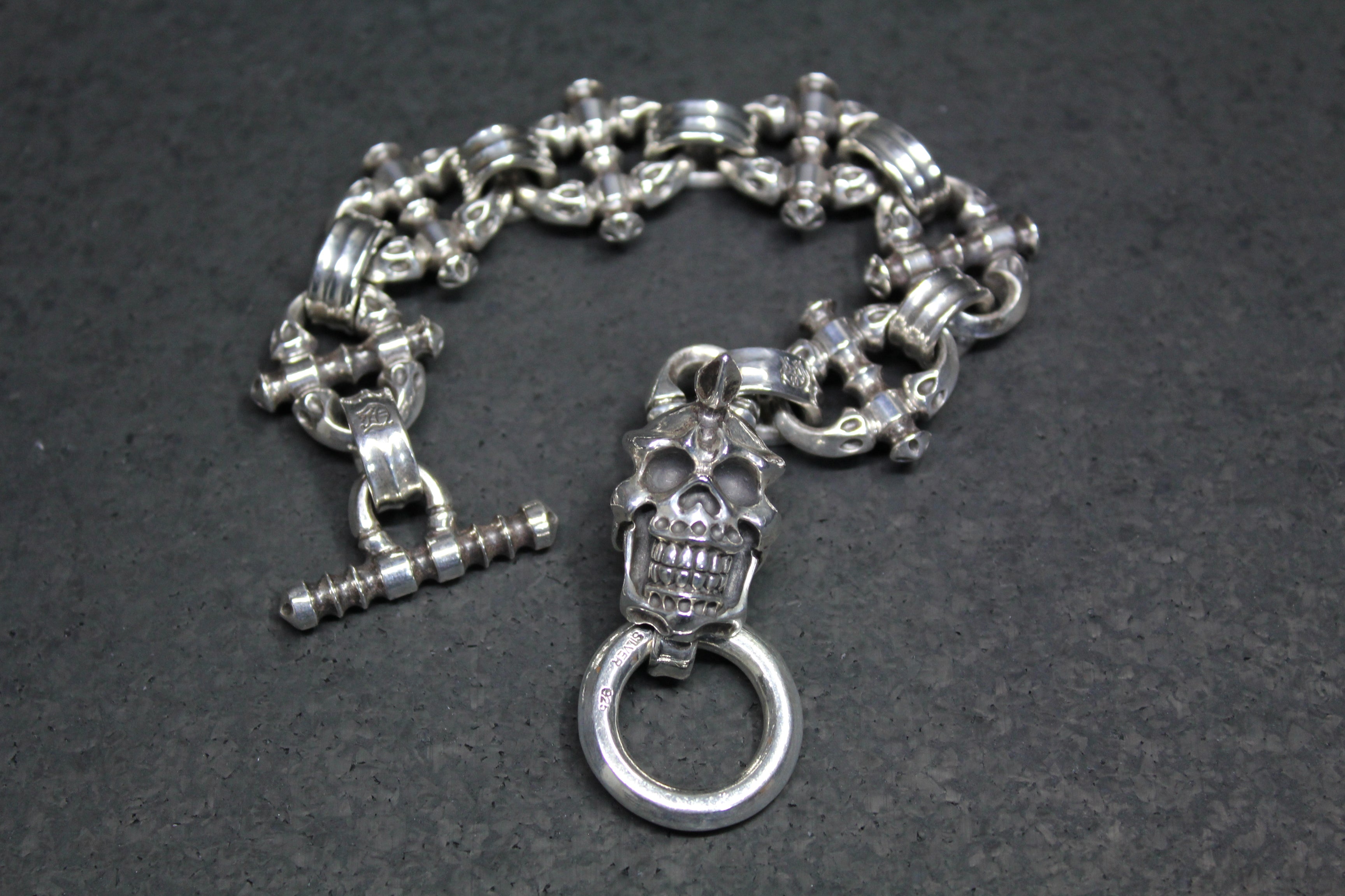 Warden Skull-Lock