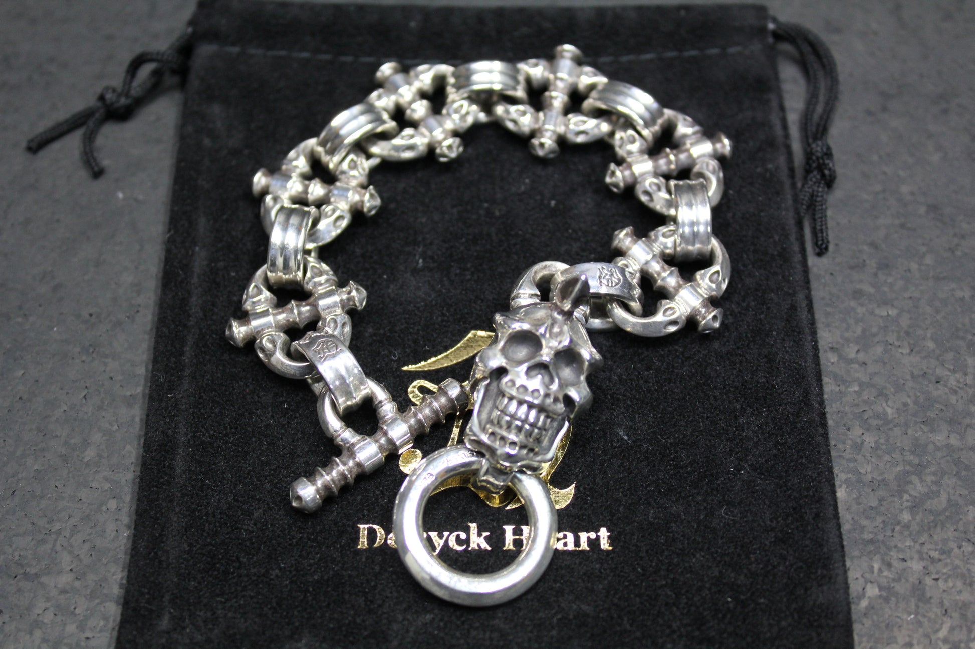Warden Skull-Lock