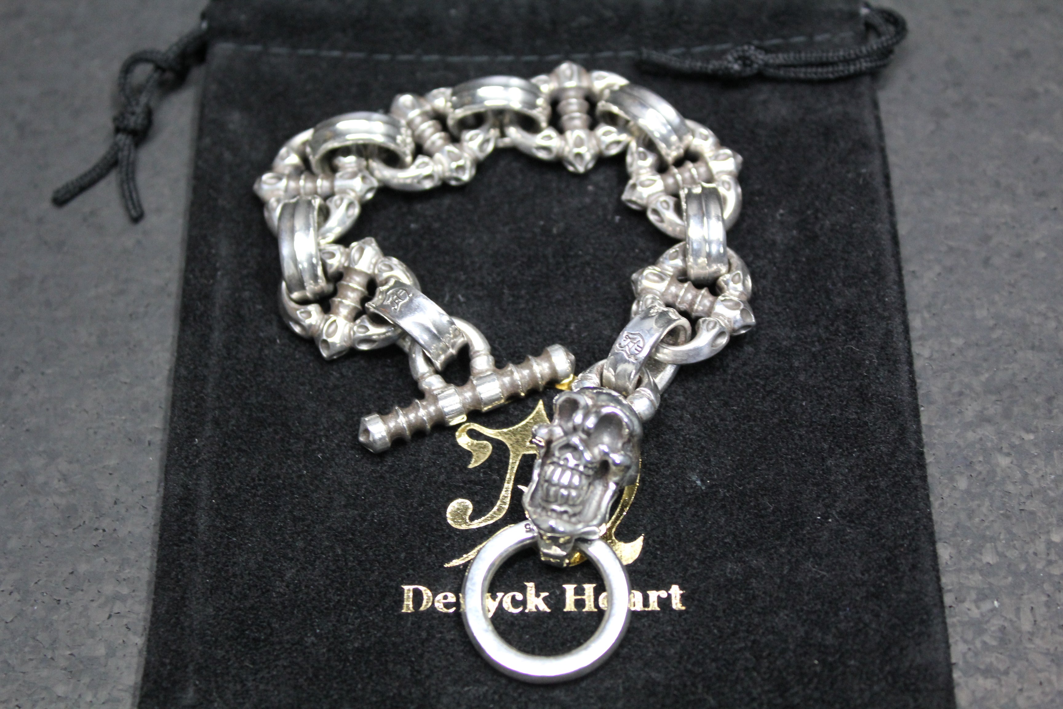 Resonant Skull-Lock
