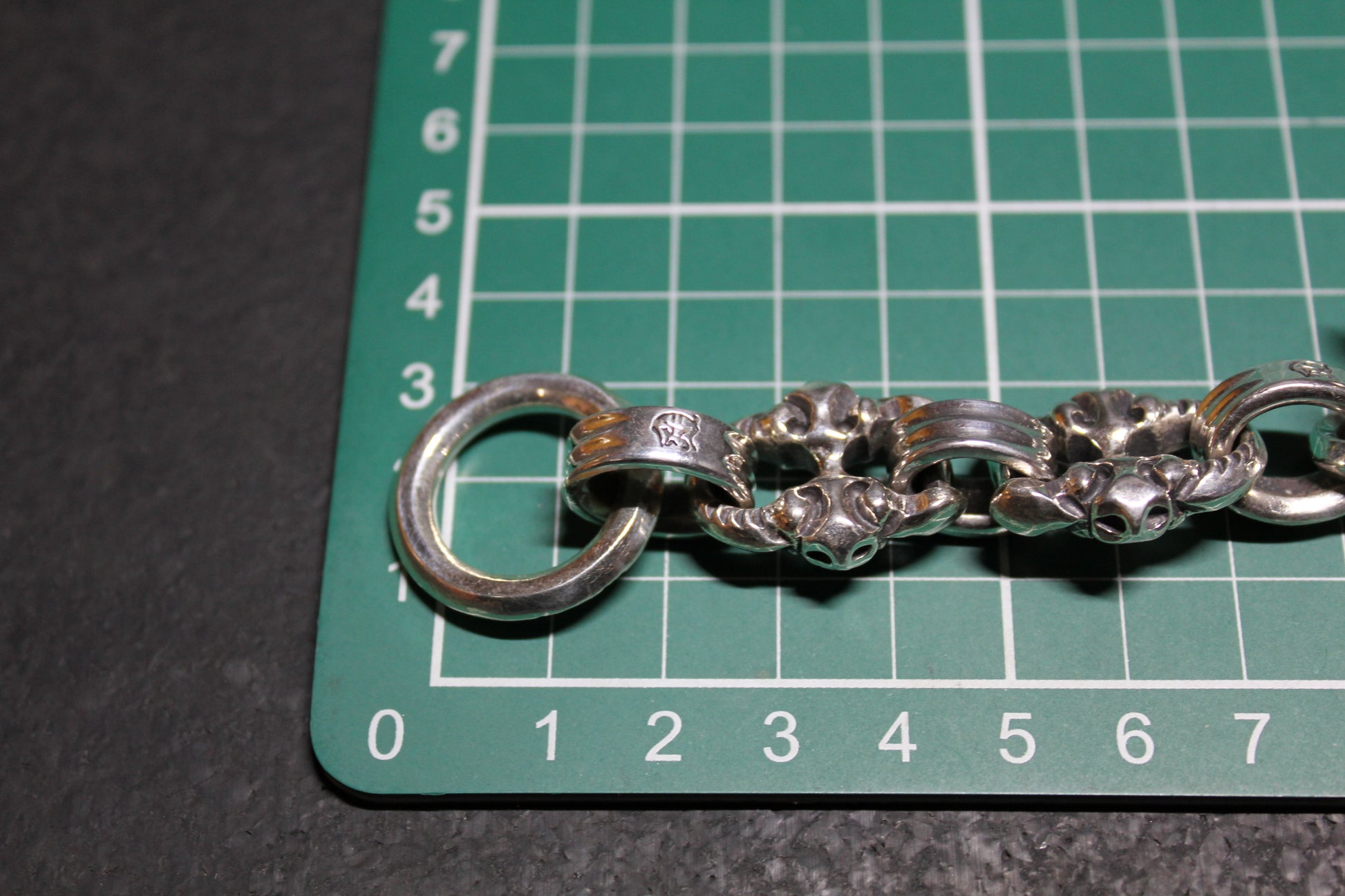 Dragon Head-Twin Lock