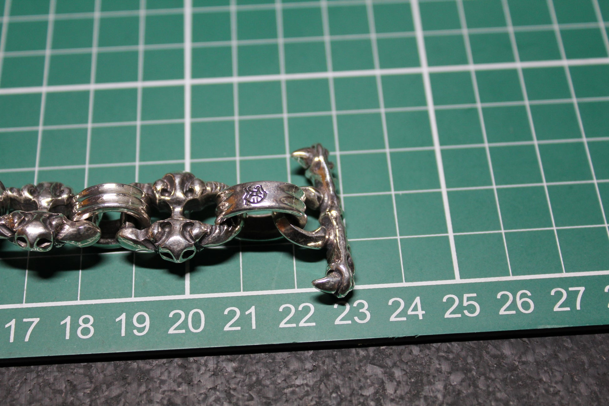 Dragon Head-Twin Lock