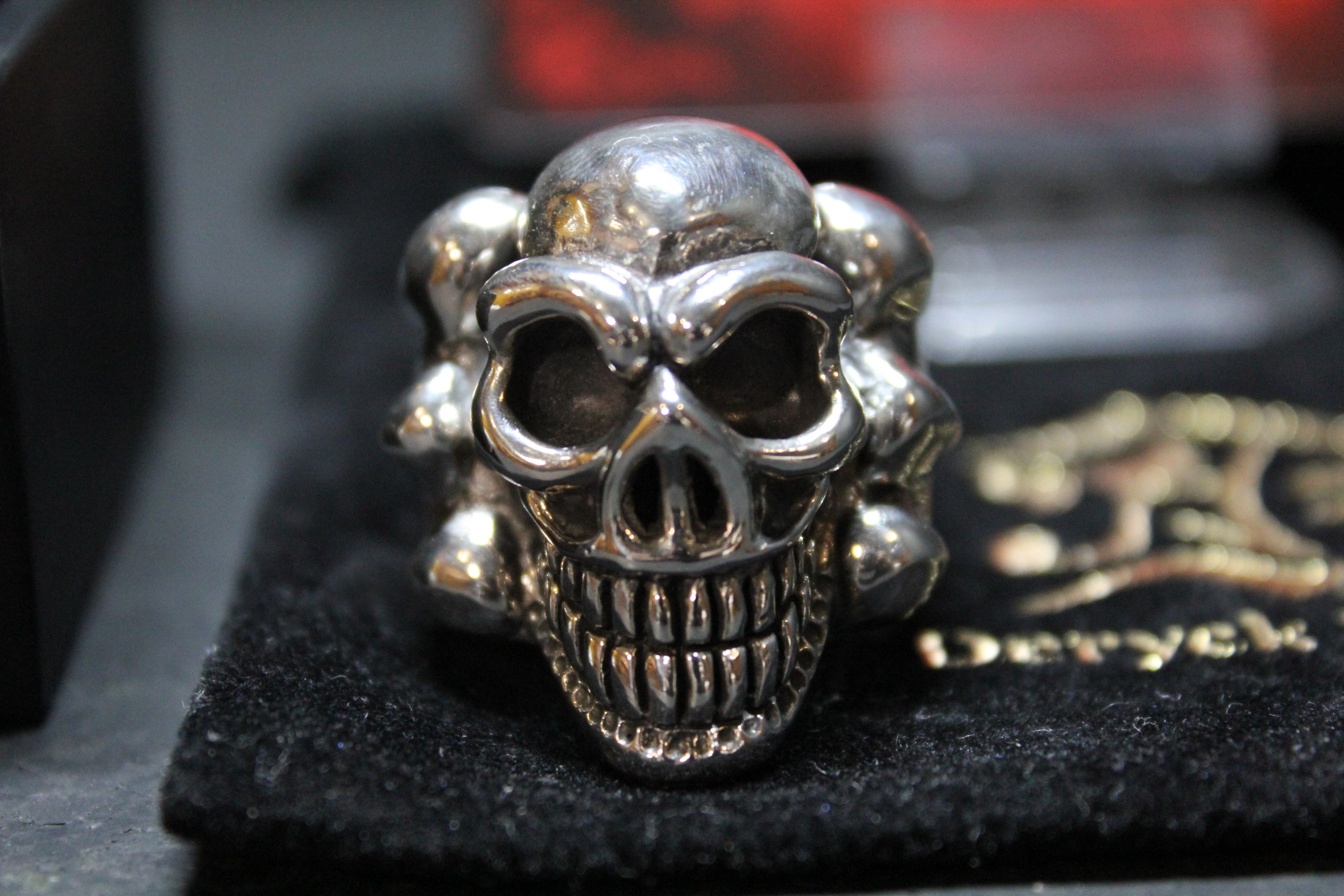 Cheeky Skull